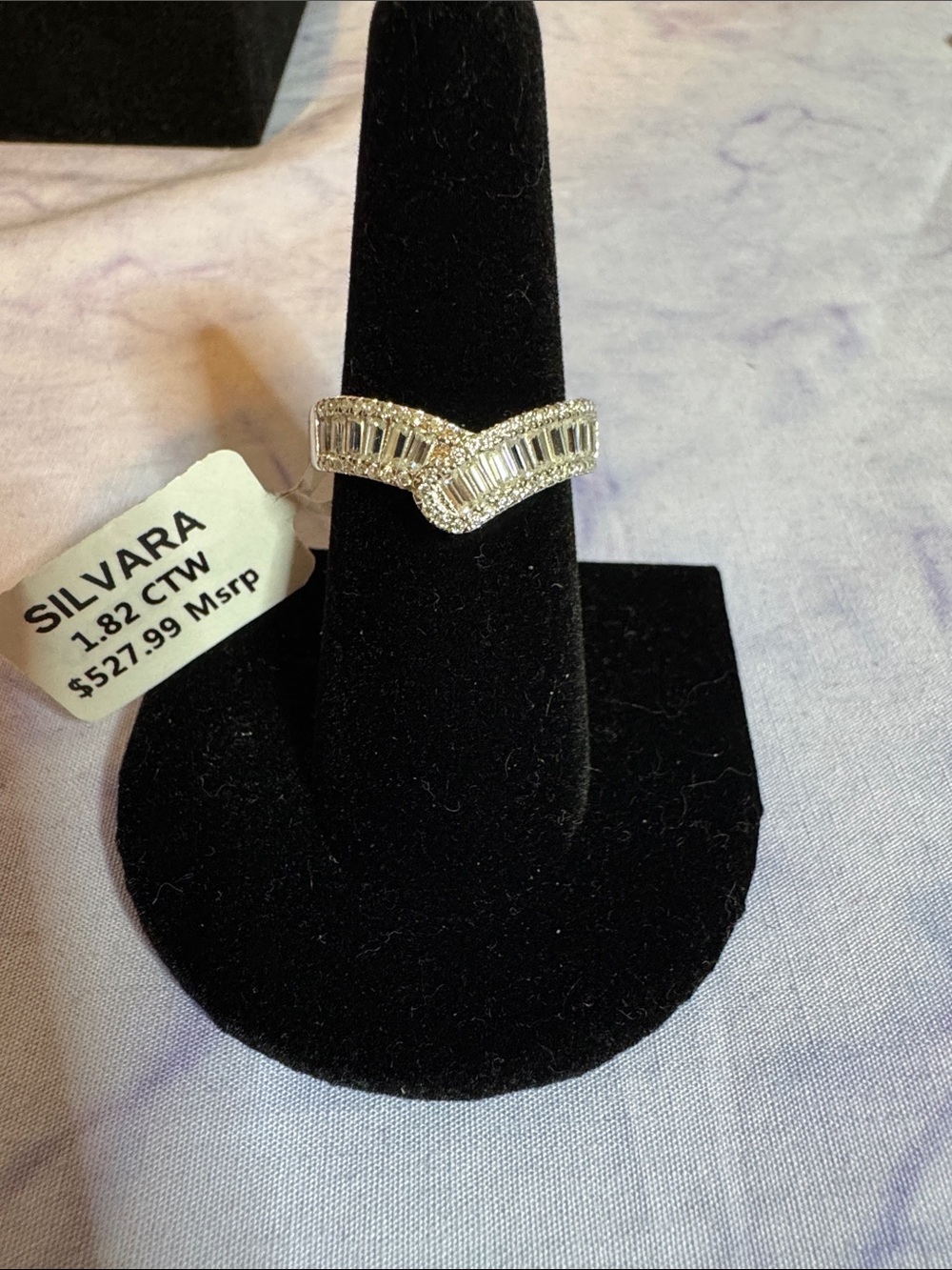 925 Silver 1.82 CTW Moissanite Baguette Halo V-Ring - Picture 1 of 3